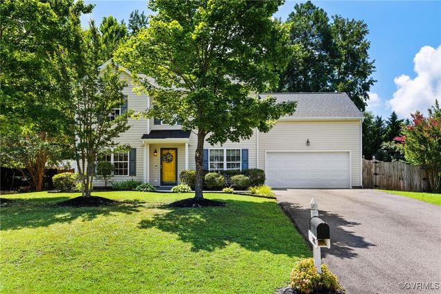 2815 Oxley Drive Chester, VA House Active - Photo 1 of 28. Opens carousel modal