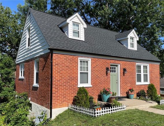958 Donaghe Street Staunton, VA House Active - Photo 1 of 12. Opens carousel modal