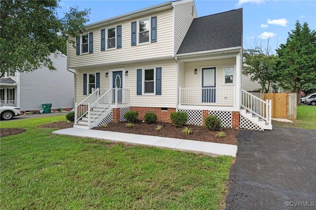 1004 Brookwood Glen Lane Glen Allen, VA House Active - Photo 1 of 28. Opens carousel modal