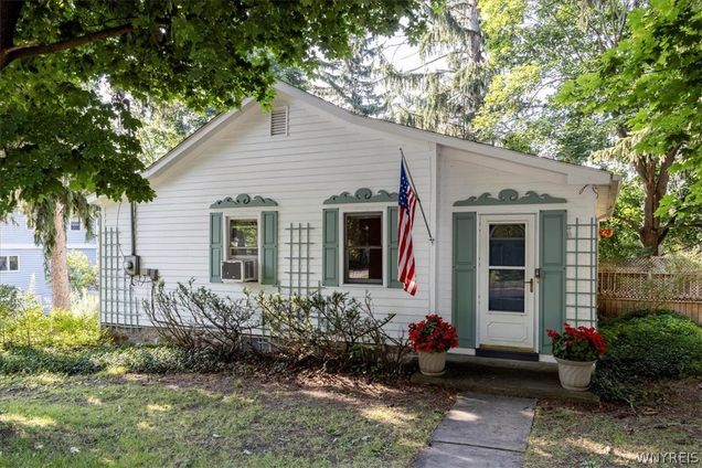 7017 Quaker Road Orchard Park, NY House Sold - Photo 1 of 22. Opens carousel modal