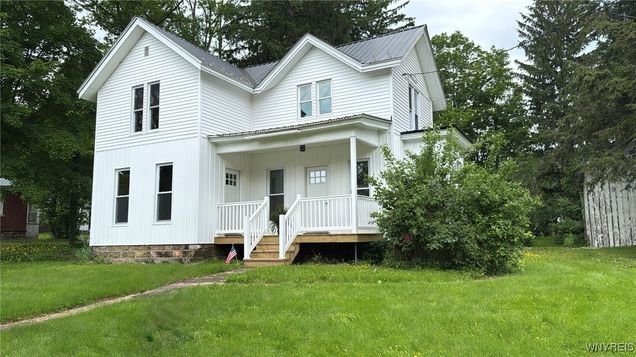 107 Thompson Avenue