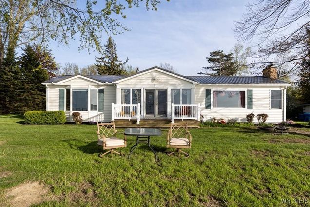 9910 & 9912 Shorecliff Road Evans, NY Multifamily Active - Photo 1 of 41. Opens carousel modal