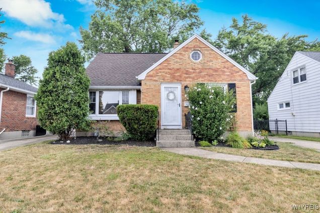 64 Albion Avenue Amherst, NY House Pending - Photo 1 of 38. Opens carousel modal