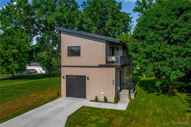 1052 Borden Road