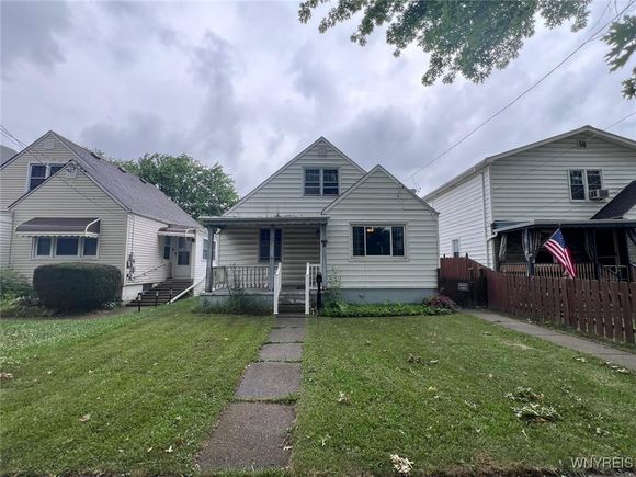 2468 Grand Avenue Niagara Falls, NY House Active - Photo 1 of 15. Opens carousel modal