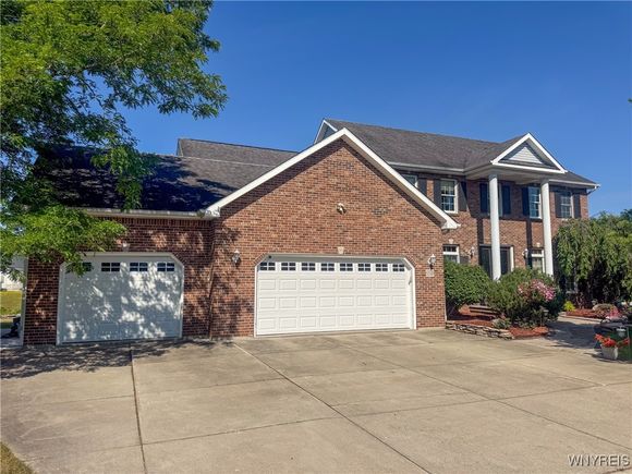 6330 Lakemont Court Clarence, NY House Active - Photo 1 of 5. Opens carousel modal