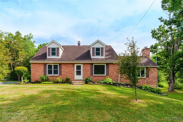 1170 Jamison Road Elma, NY House Active - Photo 1 of 13. Opens carousel modal