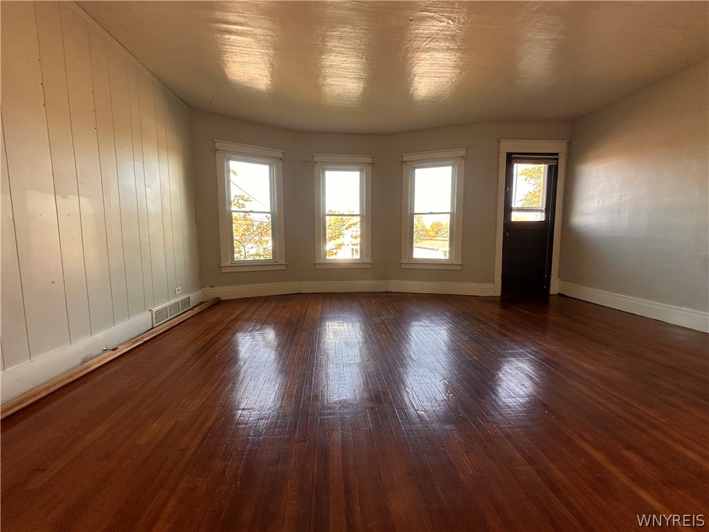 Tifft Sign 743 Tifft St, Buffalo, NY 14220 | MLS# B1725660