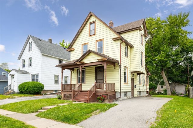 446 Benton Street