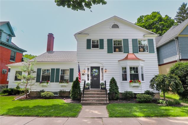 88 E First Street
