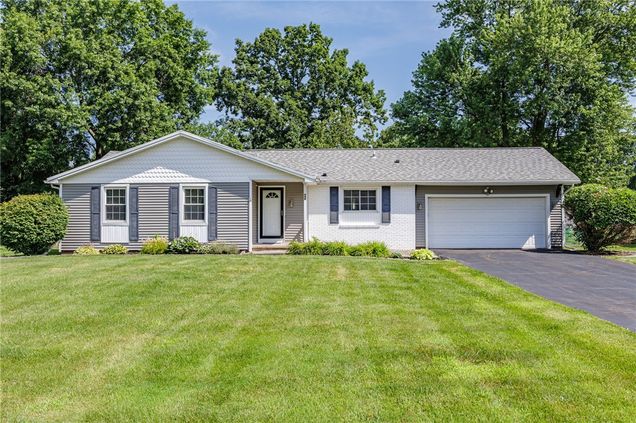 24 Battle Green Drive