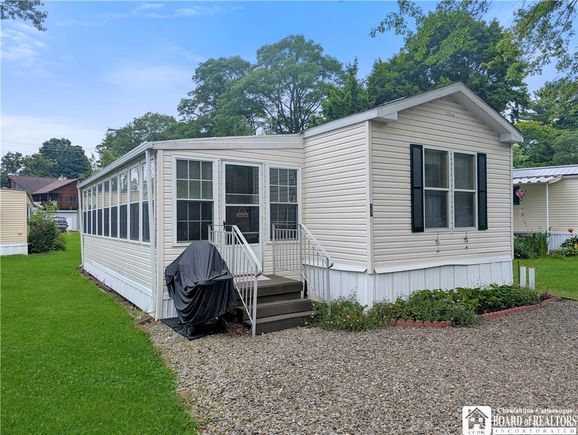 27 Lawndale Road