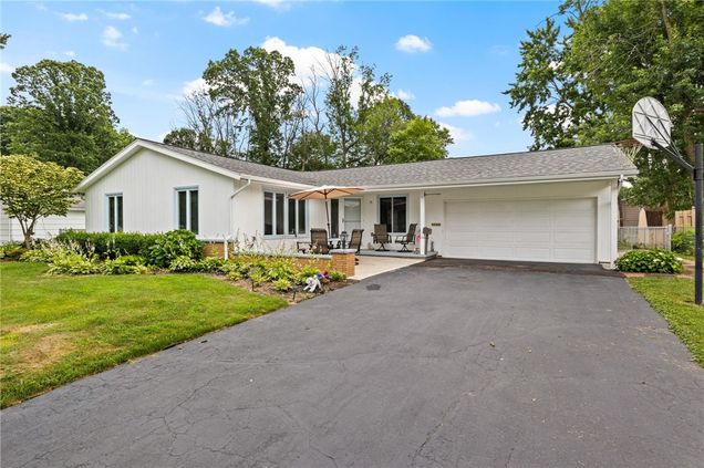 75 Hemlock Woods Lane