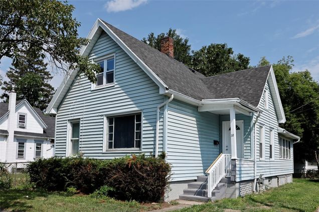 32 Van Stallen Street