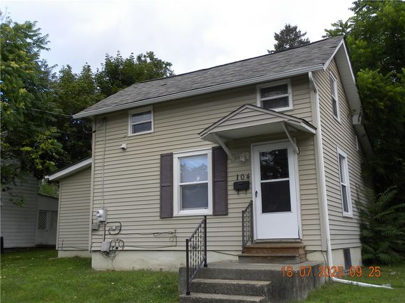 104 Front Street