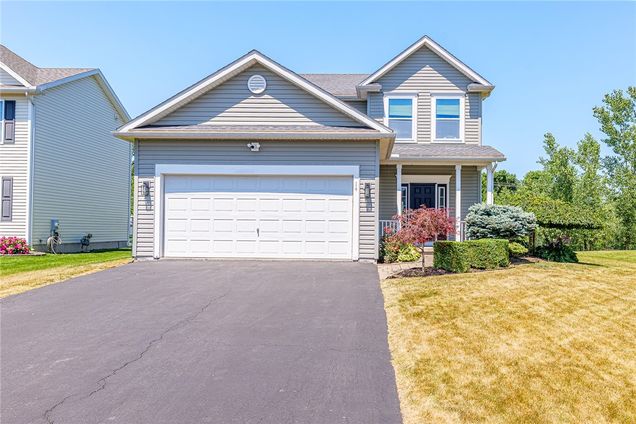 14 Wycombe Place Greece, NY House Active - Photo 1 of 40. Opens carousel modal