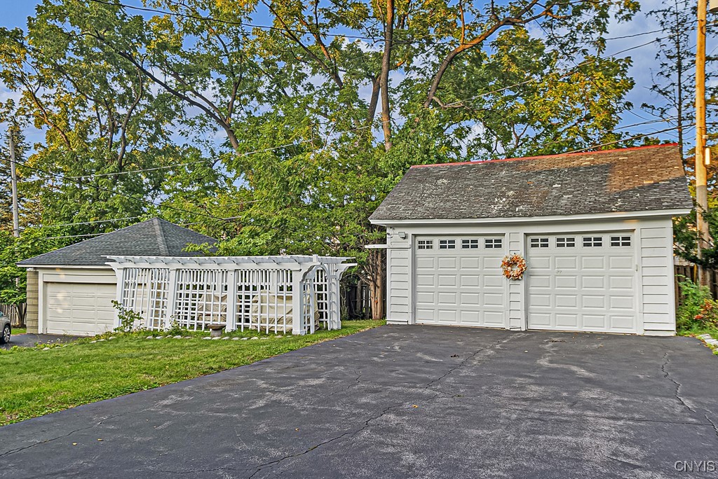 13 Proctor Blvd, Utica, NY 13501 Estately 🧡 MLS S1565425