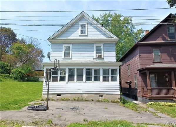 215 Cleveland Avenue
