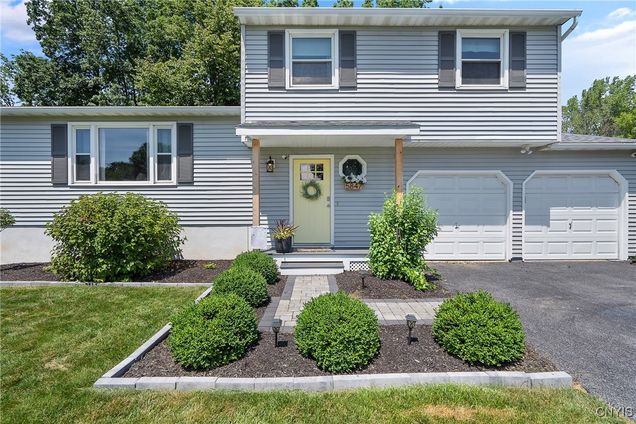 5847 Rita Lane