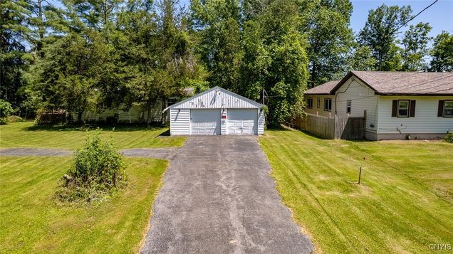 8196 Kneeskern Road Cicero, NY House Active - Photo 1 of 21. Opens carousel modal