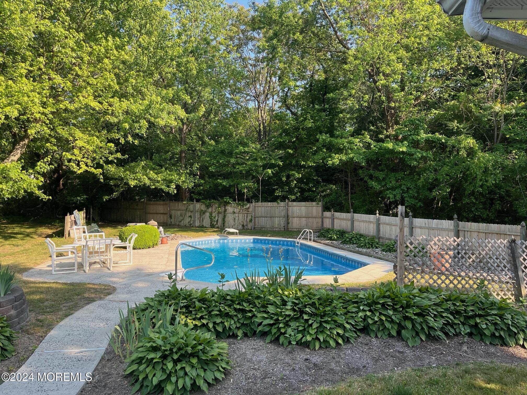 401 Hilltop Rd, Toms River, NJ 08753 Estately 🧡 MLS 22429990