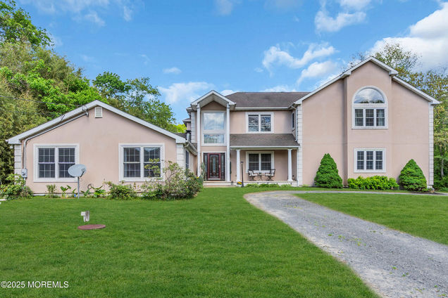 1042 Maxim Southard Road