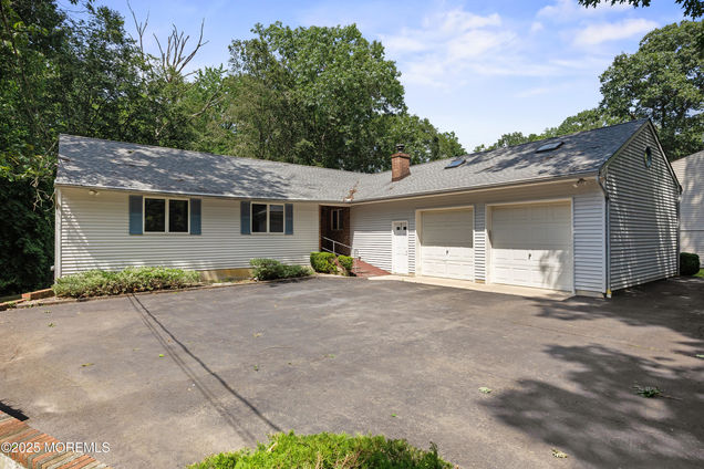 51 Oak Lane