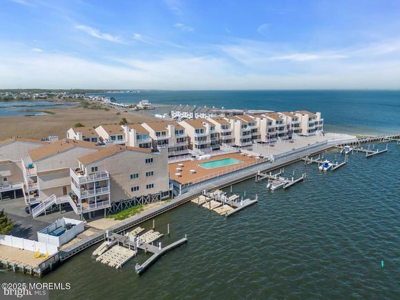 401 Bayshore Drive