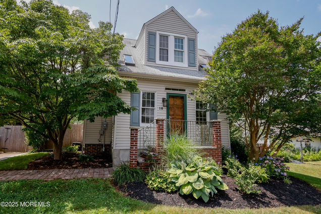 18 Coleman Place