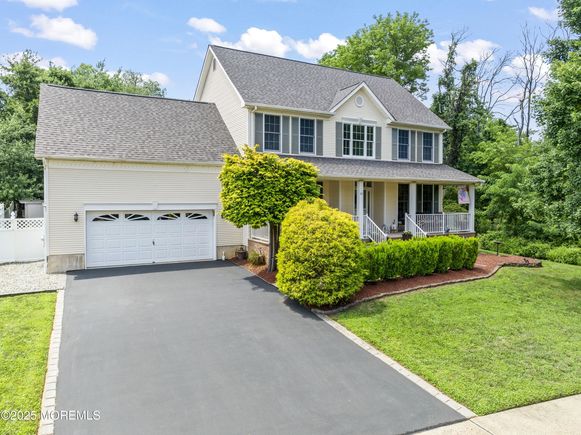 25 Hamilton Hill Road