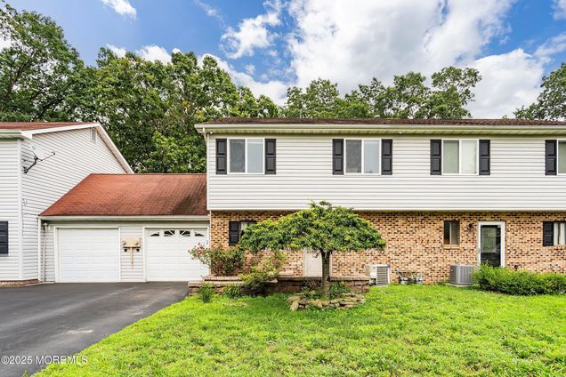 11 Desiree Court