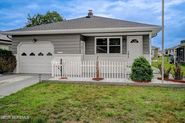 426 Saint Thomas Drive