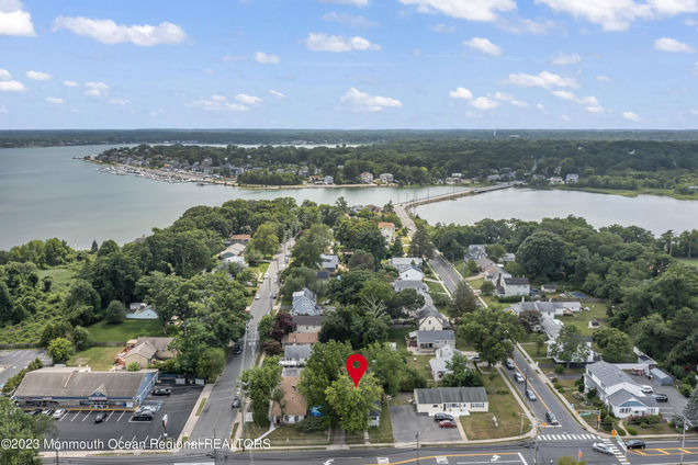 177 W Sylvania Avenue