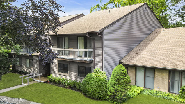 31 Claremont Court Red Bank, NJ House Active - Photo 1 of 35. Opens carousel modal