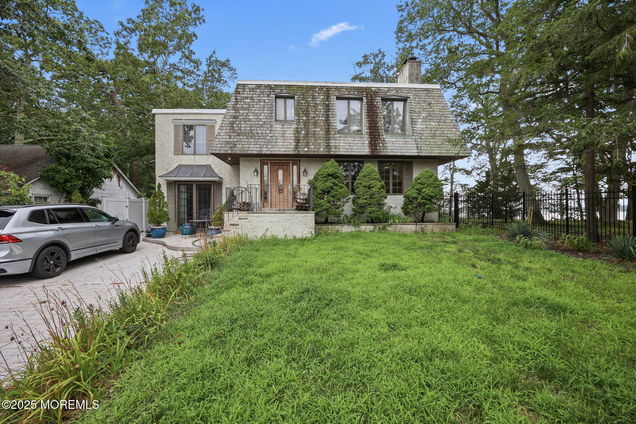 10 W Riverside Drive Brick, NJ House Active - Photo 1 of 61. Opens carousel modal