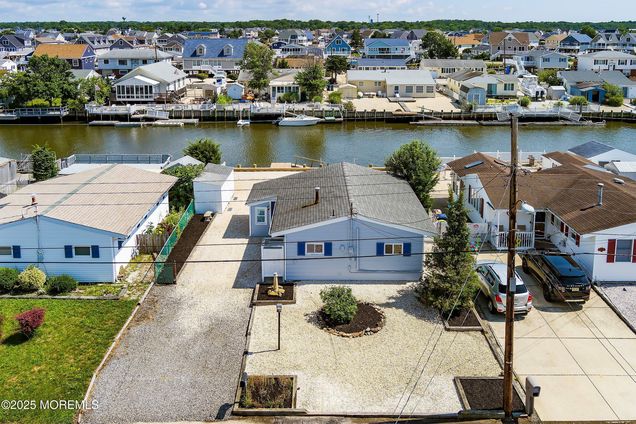 135 E Susquehanna Drive