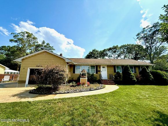 24 Woodland Road