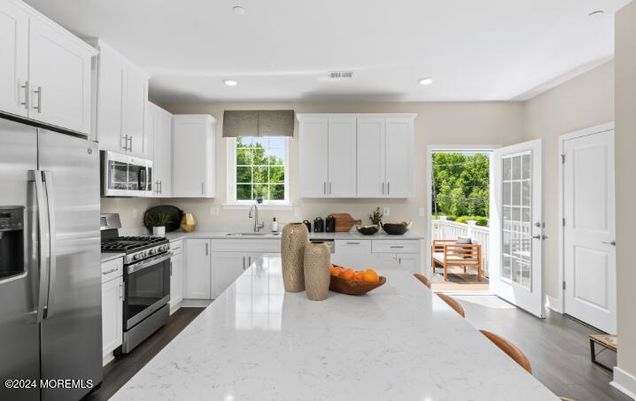 6 Primrose Court Manalapan, NJ Condo Active - Photo 1 of 11. Opens carousel modal
