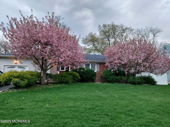 81 Shady Nook Drive