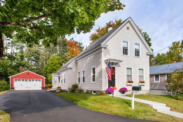 49 Brown Street Kennebunk, ME House Sold - Photo 1 of 32. Opens carousel modal