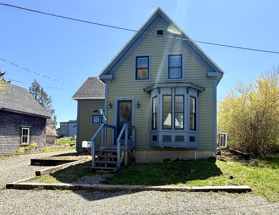 12 Prince Avenue