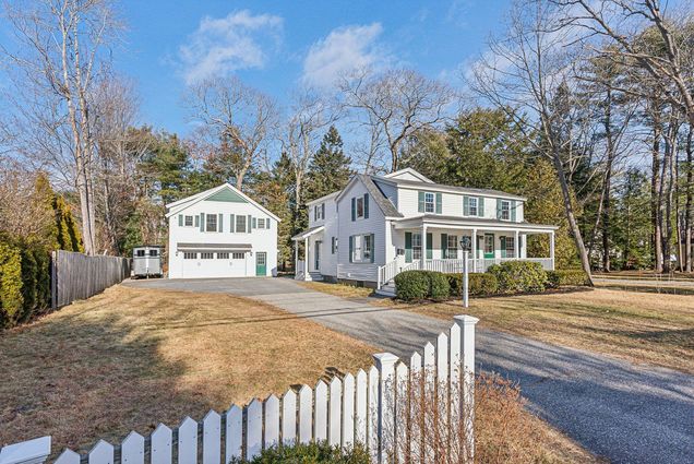 10 Belmont Street Brunswick, ME House Sold - Photo 1 of 56. Opens carousel modal