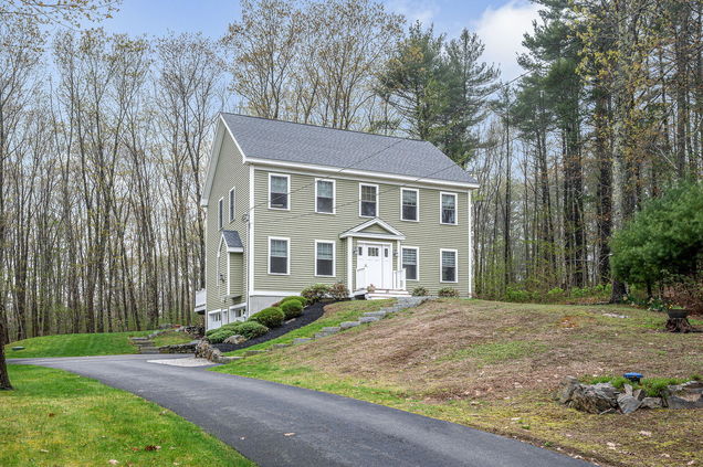 65 Old Post Road York, ME House Sold - Photo 1 of 40. Opens carousel modal