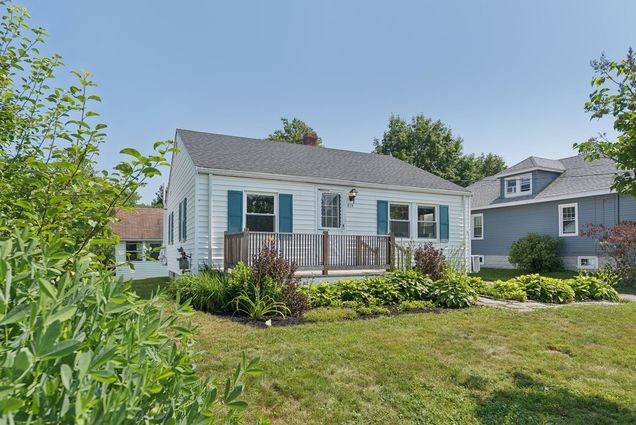 215 Maine Avenue Portland, ME House Active - Photo 1 of 32. Opens carousel modal