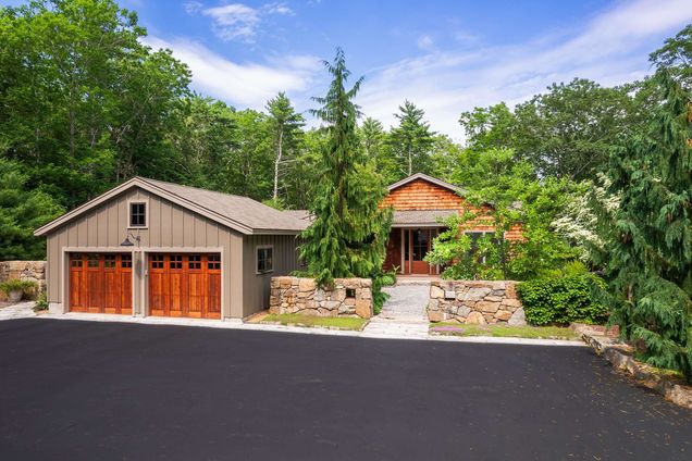 109 Pine Hill Road