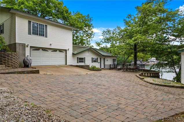 12 Mimosa Road