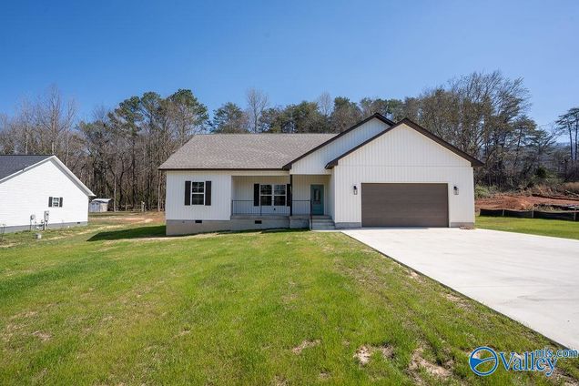 2205 Godfrey Avenue Fort Payne, AL House Sold - Photo 1 of 31. Opens carousel modal