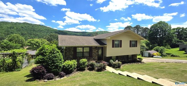 3911 Plains Avenue SW Fort Payne, AL House Sold - Photo 1 of 35. Opens carousel modal