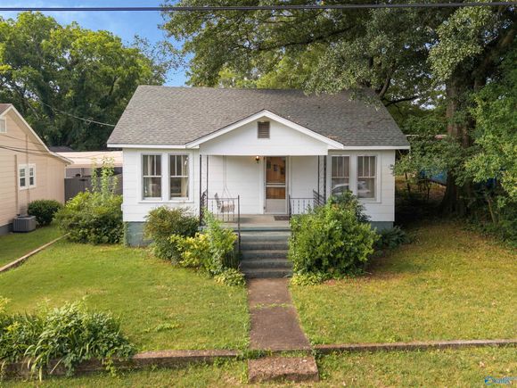 2909 6th Avenue Sw Huntsville, AL House Active - Photo 1 of 46. Opens carousel modal