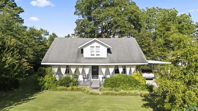 202 Alabama Avenue NE